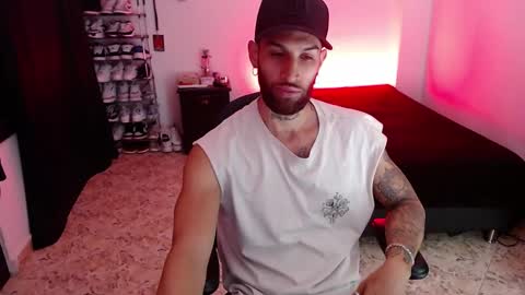 luciifer_hills online show from December 4, 11:30 am