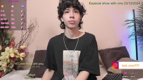 Noor online show from December 14, 5:14 pm