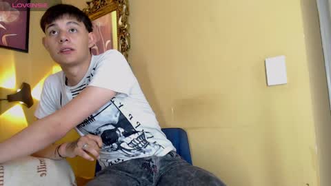 luckk_ online show from April 3, 4:53 am