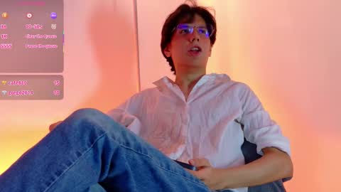 Lui online show from March 12, 4:31 am