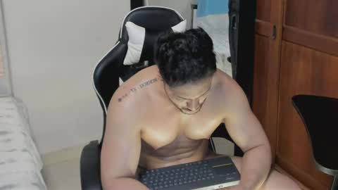 luis_baptista online show from April 10, 12:50 am