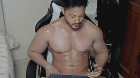 luis_baptista online show from July 8, 2:26 am