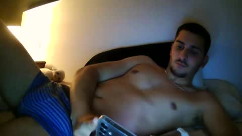 luiscontigo69 online show from April 16, 9:39 pm