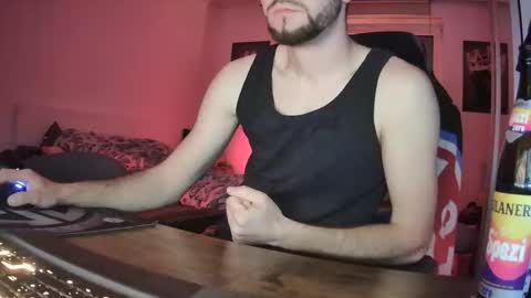 lukasschoetz online show from March 31, 7:15 pm