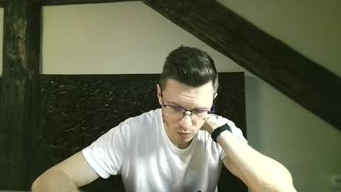 Andrew independent model 2000-0000 CET daily online show from May 21, 8:35 pm
