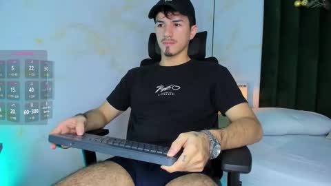 Luna Stanford online show from January 16, 8:00 pm