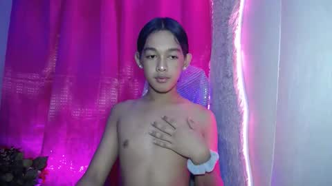 lunarmaxxx online show from May 31, 8:43 pm