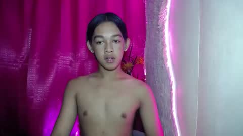 lunarmaxxx online show from May 24, 11:55 pm