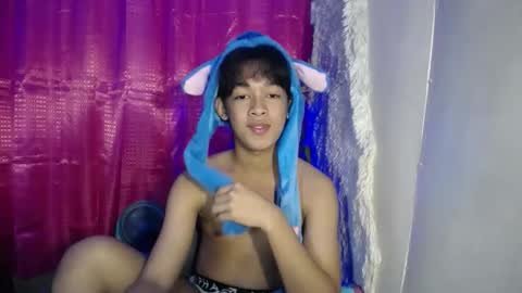 lunarmaxxx online show from March 20, 7:50 pm