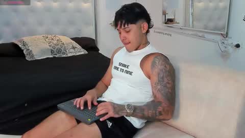 Lunay online show from October 28, 12:02 am