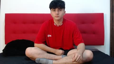 lunaydream online show from April 15, 4:40 pm