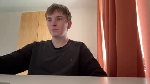 Nik online show from October 25, 9:22 am