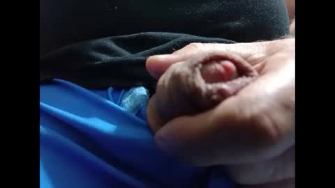 Snapshot of lutorres chatting on January 7, 5:02 am lutorres online show from January 7, 5:02 am