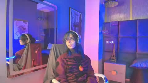 Luxiel 3 online show from April 16, 8:42 pm