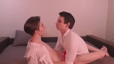 KennyEliot online show from December 4, 7:34 pm