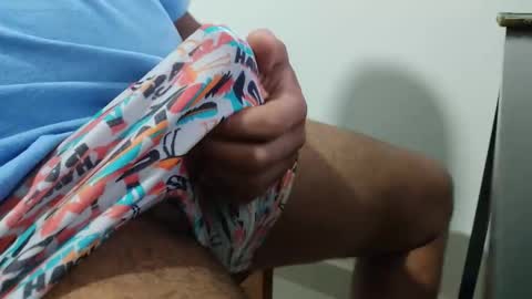 m0ren01995 online show from May 25, 2:07 am