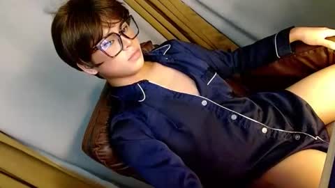 maddison online show from April 13, 11:55 am