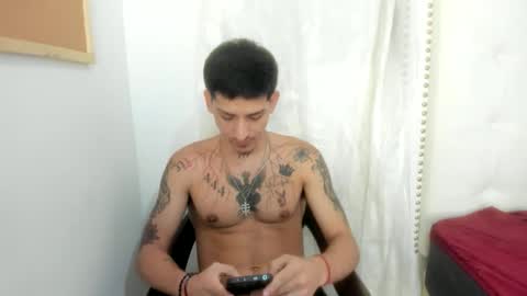 itgram pezlo josue online show from April 25, 11:57 pm