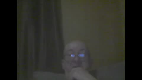 Snapshot of macbewdekan25 chatting on March 12, 10:37 am macbewdekan25 online show from March 12, 10:37 am