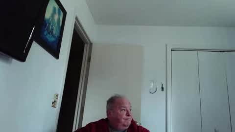 mackdocc001 online show from December 2, 6:55 pm