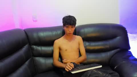 Mael online show from March 28, 9:26 pm