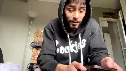 magicmatt online show from December 11, 6:05 pm