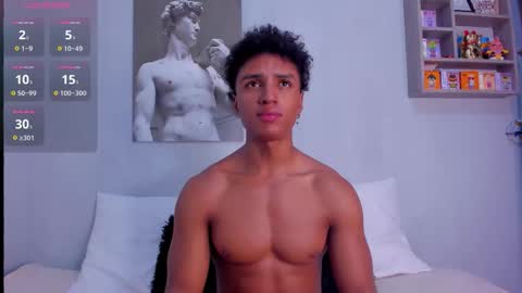 Snapshot of magnusking_ chatting on October 16, 3:47 am Magnus King online show from October 16, 3:47 am