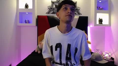 Maiky Cooper online show from February 28, 3:59 am