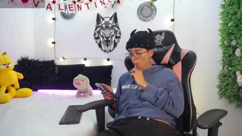 Maiky Cooper online show from February 15, 3:31 am