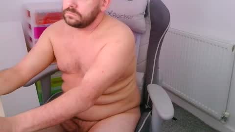 malecamslave18 online show from November 5, 1:46 pm