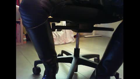 Malike online show from December 5, 11:16 am