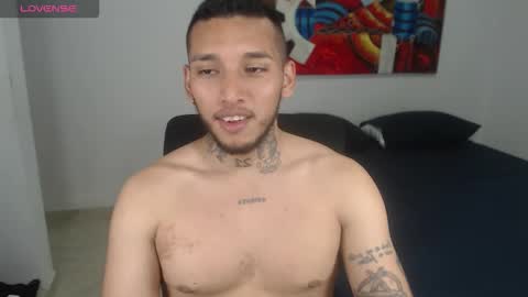 Snapshot of malikzzain chatting on October 9, 12:48 am Zain Malik online show from October 9, 12:48 am