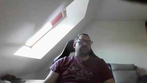 breton online show from April 6, 7:20 am