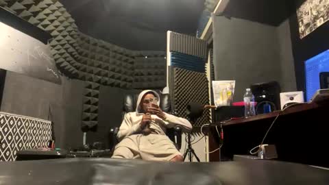 Mani4sexy online show from December 17, 11:22 pm