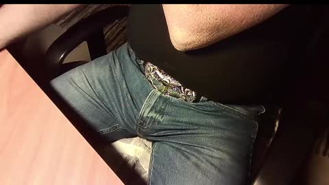 manswed online show from December 10, 4:06 pm