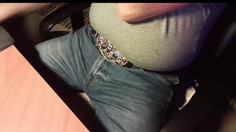 manswed online show from December 6, 1:33 pm