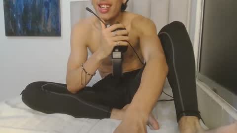 Manuel online show from June 3, 12:12 am