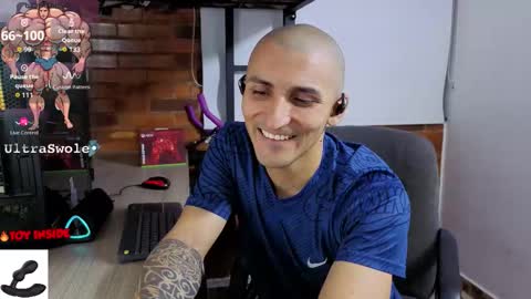 Marck  Independent model  online show from March 26, 4:05 am