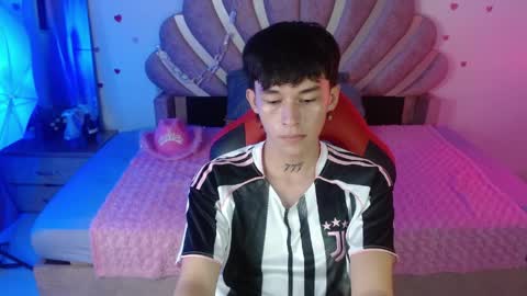 Marco  online show from April 6, 6:31 pm