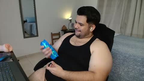 Marcos online show from April 12, 3:42 am