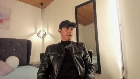 marcos_vieyra online show from July 16, 7:21 pm