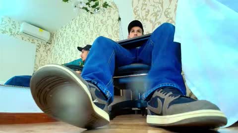 marcus_jeron online show from December 5, 11:12 pm