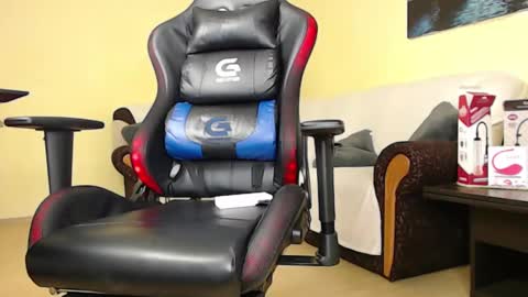 Snapshot of marioslim chatting on January 28, 5:54 am marioslim online show from January 28, 5:54 am