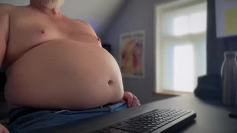 Mark online show from September 8, 2:27 pm