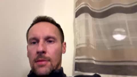 Mark online show from November 3, 5:59 pm