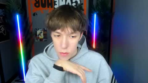 Mark online show from January 17, 12:30 pm