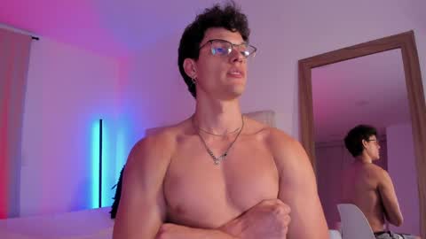 troy online show from March 28, 2:12 am