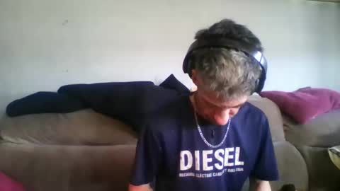 markinhobro online show from April 19, 7:30 am