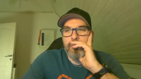 marriedcock1980 online show from February 19, 5:16 pm