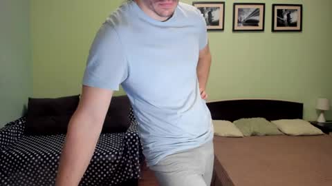 Alan online show from April 19, 6:10 pm